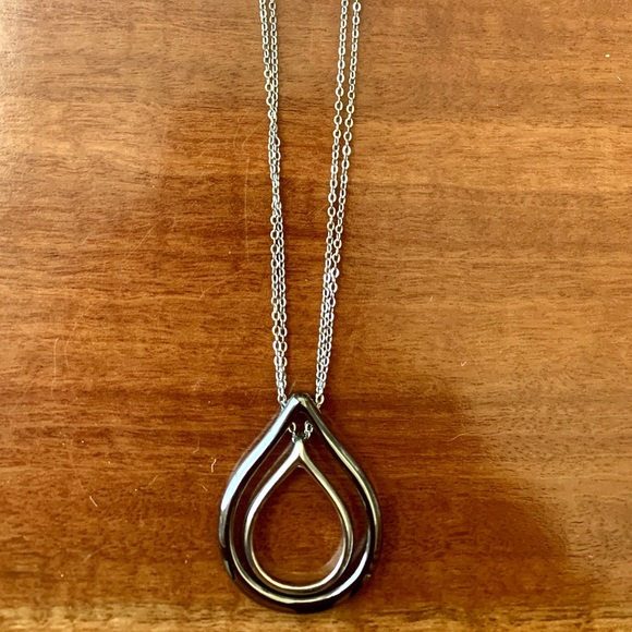 Lia Sophia Double Heart necklace - Picture 1 of 4